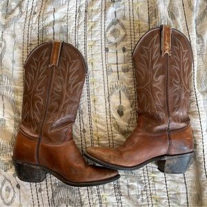 Vintage Wrangler cowboy boots